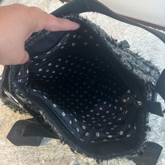 Elle Womens Hobo Shoulder Bag Ribbon Bow Details Lined Zip Closure Black - Picture 5 of 9